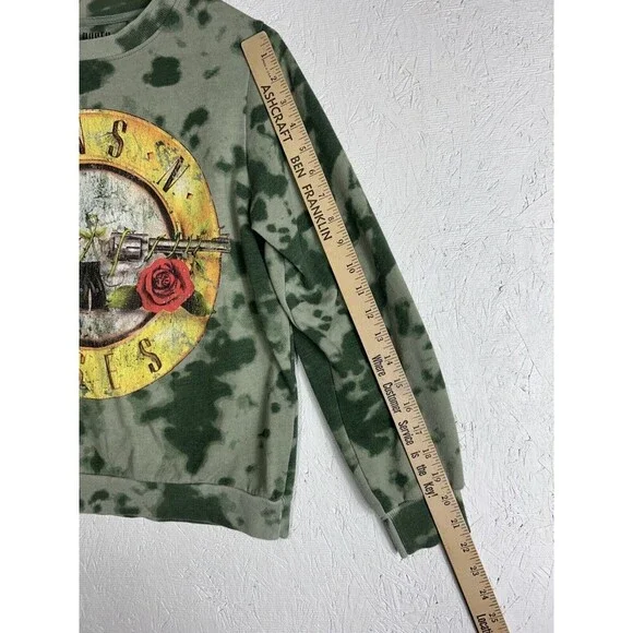 Authentic Guns N Roses Sweatshirt Womens Medium Graphic Print Tie-Dye Green Camo - Picture 6 of 9
